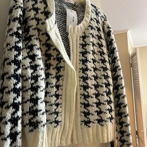 Miss Love houndstooth open front very stylish cardigan